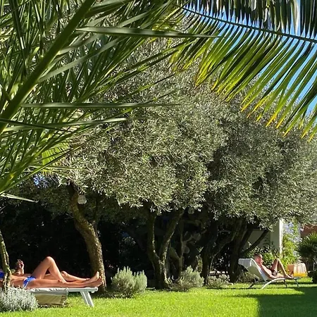 Bed & Breakfast La Casa Rotta *